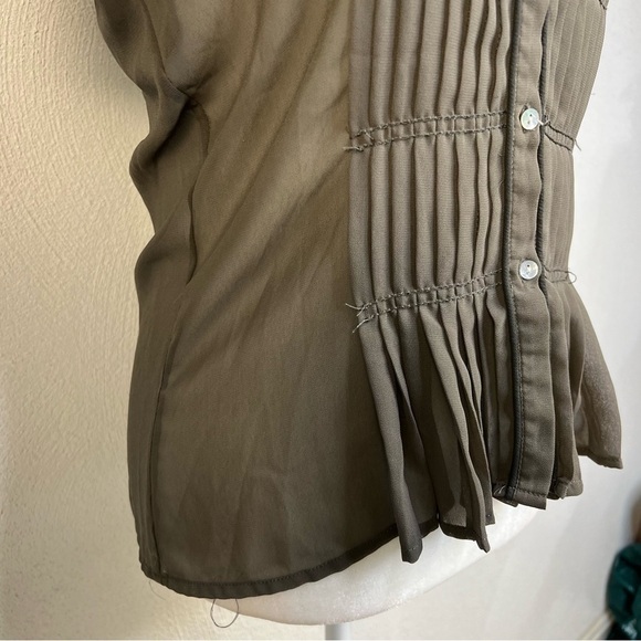 Zara Semi-Sheer Pleated Button Down Brown Collared Blouse Size Small - Picture 2 of 2